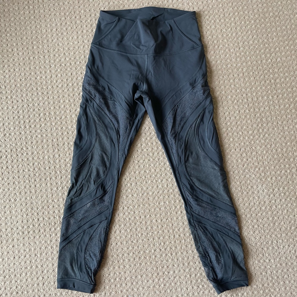 Lululemon leggings!